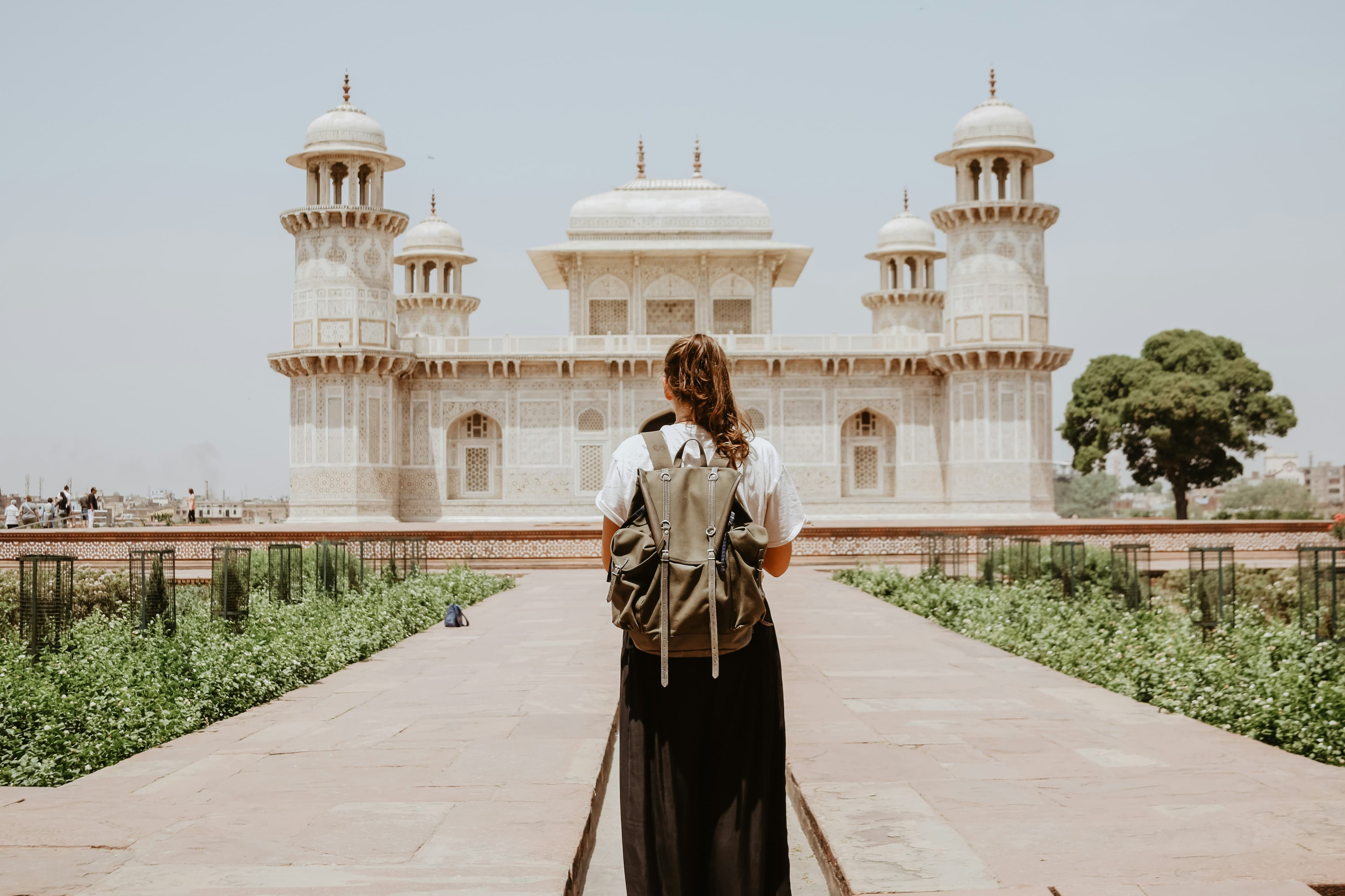 Traveller visiting the Tomb of Itimad-ud-Daulah in Agra